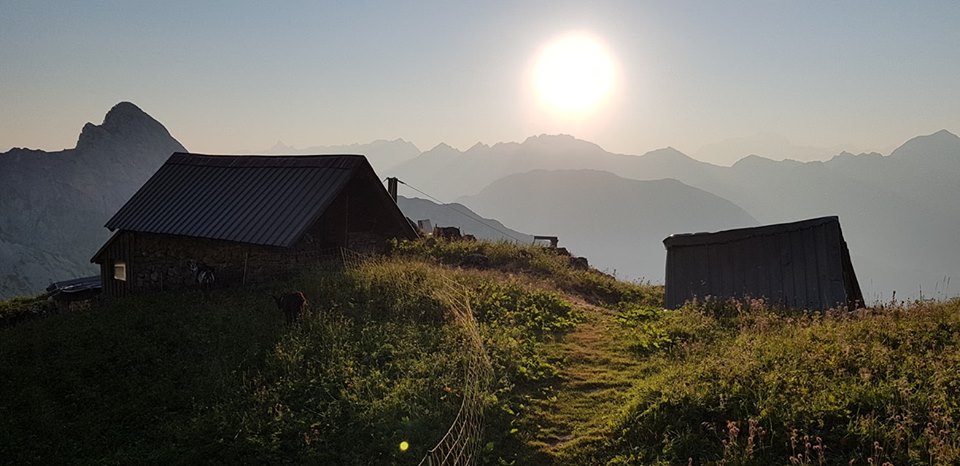 Refuge_MB.jpg Refuge_MB.jpg